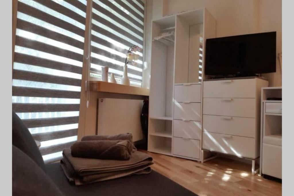 Przytulny Dwuosobowy Apartament Jaworowa فروتسواف المظهر الخارجي الصورة